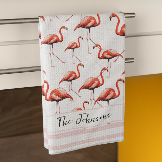 Rosa Flamingo Design Anpassat Familjenamn Sommar Kökshandduk (Skapare uppladdad)