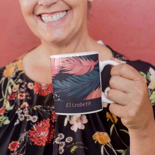 Rosa Flamingo Feathers Tropical ThMeed Mönster Kaffemugg (Pink Flamingo Feathers Tropical Themed Pattern Coffee Mug from Ricaso
Add your own name. Personalize)