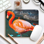 Rosa Flamingo Photo Dare ska vara ett annat skript Musmatta<br><div class="desc">Jag kärlek, hur flamingor ser ut från alla andra fåglar. "Våga vara annorlunda" varje gång du användor den här snyggten, bedövar fotografiet av en rosa av ljus orange som flamingo solar sig själv på en varm sommardag. Gör en underbar gåva till någon speciell! Du kan enkelt anpassa den här muspekaren...</div>