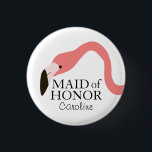 Rosa Flamingo Stollig Maid of honor Knapp<br><div class="desc">Den här designen är en liten knapp för maid of honor och har en rosa flamingo med sin långa, grå nacke över anpassningsbarnas text. Infoga maid of honor namn i ställe i det urval av namn som visas i designmallen. All text på den här kommandoknappen kan anpassas efter dina önskemål....</div>