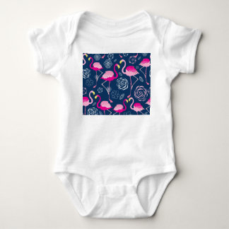 Rosa Flamingos: Graphic Mörk Mönster T Shirt