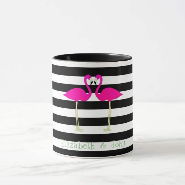 Rosa flamingos, svarta vita ränder,personlig mugg (Center)