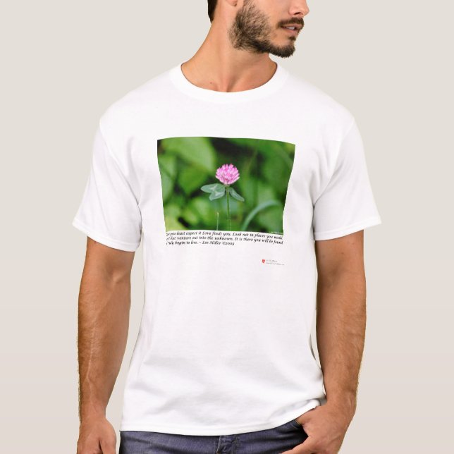 Rosa Flower by the Lee Hiller Kärlek Gift Collecti T Shirt (Framsida)