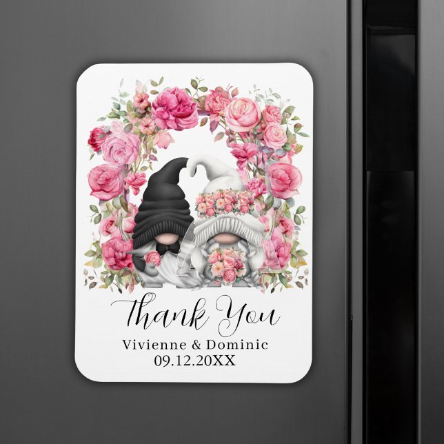 Rosa Flowers Gnome Bröllop - tackkort Magnet (Pink Flowers Gnome Wedding Thank You Card Magnet
)