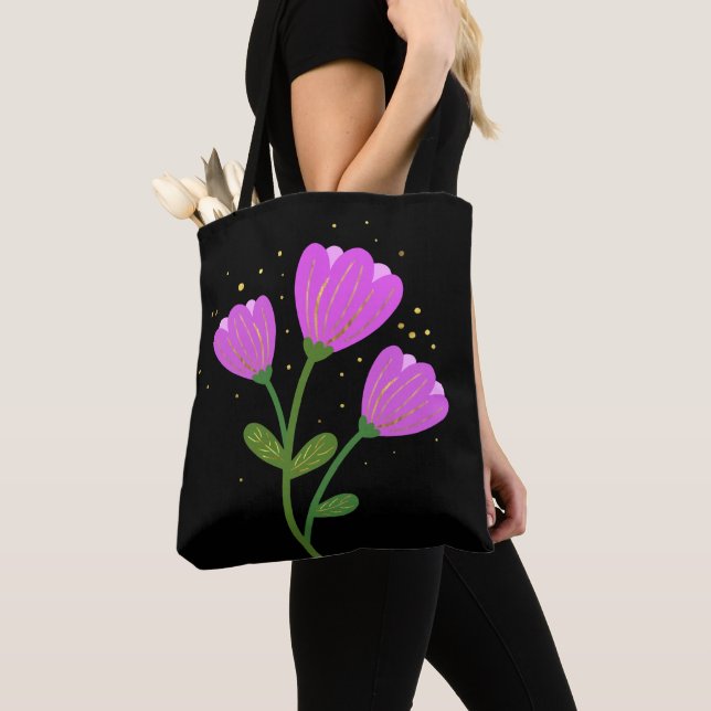 Rosa Flowers on Black Tote Bag Tygkasse (Närbild)