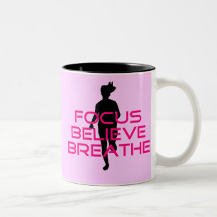 Rosa Focus Tro Breathe Två-Tonad Mugg