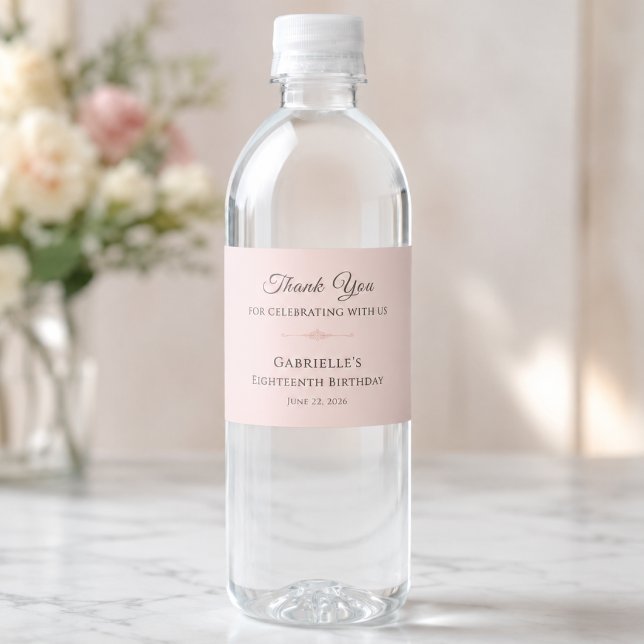 Rosa födelsedagsvattenflasketikett vattenflaskor etikett (Elegant blush pink water bottle label for a coordinated eighteenth birthday celebration.)