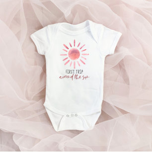 Rosa första Resa runt Sol 1:a födelsedag T Shirt