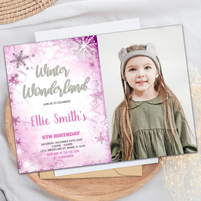 Rosa foto av Winter Wonderland Birthday-inbjudan Inbjudningar (Winter Wonderland Birthday Invitations Pink photo)