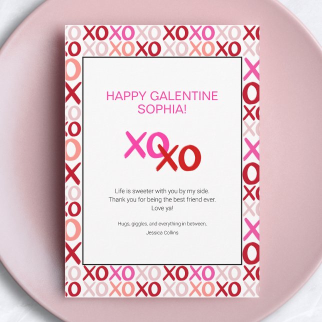 Rosa Galentine-dagen XOXO Modernt bästa vännamn Julkort (Pink Galentine's Day XOXO Modern Best Friend Name Holiday Card)