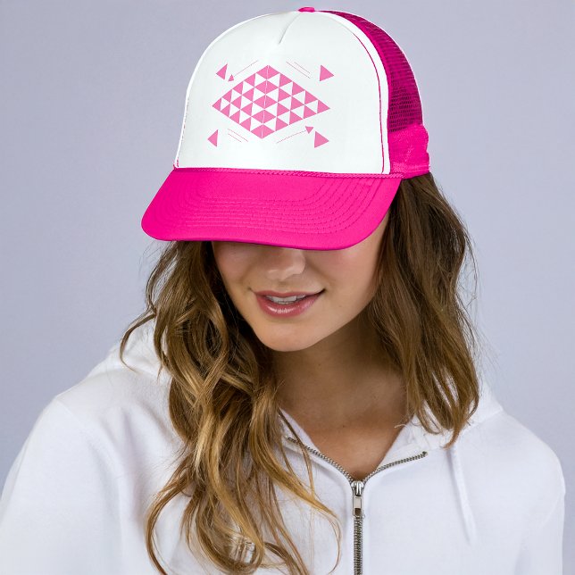 Rosa Geometric Triangles Keps (Skapare uppladdad)
