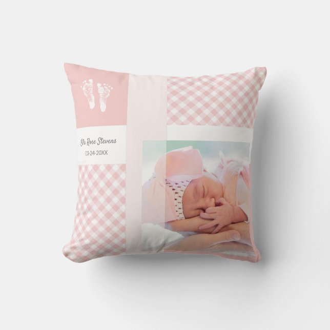 Rosa Gingham Baby Foto Födelsekungörelse Kudde (Framsida)