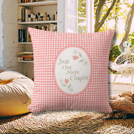 Rosa Gingham "Bara en till kapitel" Läsnisch Kudde