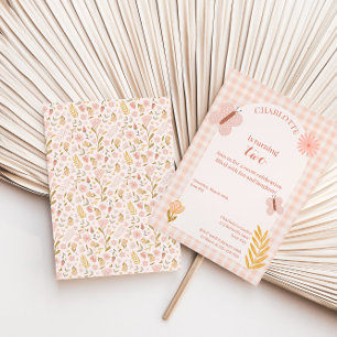 Rosa Gingham Butterfly med blommor Birthday Inbjudningar