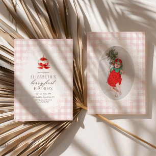 Rosa Gingham Jordgubbs Berry 1:a Fotofödelsedag Inbjudningar