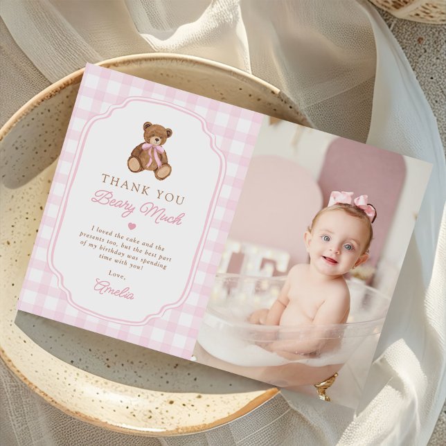 Rosa Gingham Nallebjörn Beary Första Födelsedagsfo Tack Kort (Skapare uppladdad)