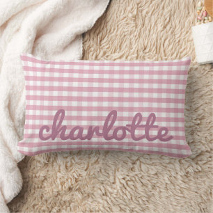 Rosa Gingham Pillow med Namn i skriptteckensnitt Lumbarkudde