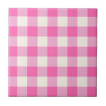 Rosa Gingham Play Cottagecore Kakelplatta<br><div class="desc">Modern picknicktrend i vår,  med gingham plaid mönster i shock rosa och vitt färg.</div>