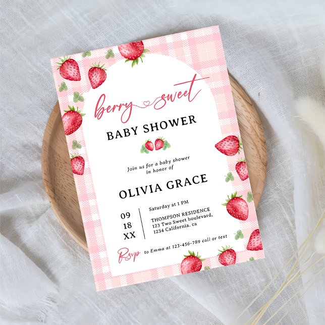 Rosa Gingham Strawberry Baby Shower Party Inbjudningar (Skapare uppladdad)