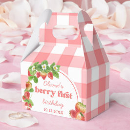 Rosa Gingham Strawberry Birthday Presentaskar