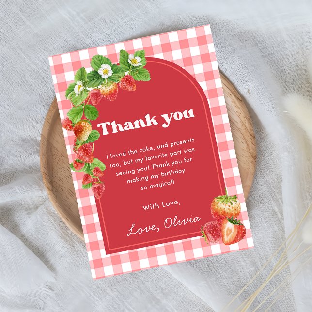 Rosa Gingham Strawberry Birthday Tack you Card Inbjudningar (Skapare uppladdad)
