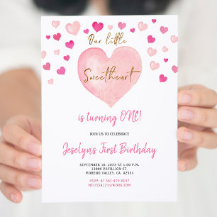 Rosa Girl Watercolor First Birthday Heart Inbjudningar
