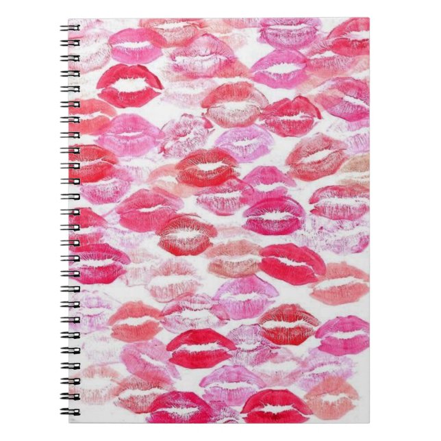 Rosa Girly Kisses Anteckningsbok (Framsidan)