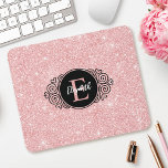 Rosa Glitter Gnistra Monogram Musmatta<br><div class="desc">Den här söta monogrammusmattan har ett rosa och vitt monogram på en vacker bakgrund i rosa glitter. Anpassa musknappen till valfri namn. Så roligt för en tjej back to school förser oss med. Designad av Blackberry Boulevard.</div>