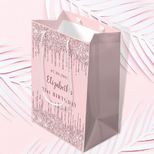rosa glitter vid födelsedag droppar i monogram ly