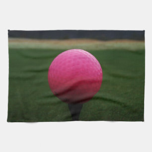 Rosa Golf Boll på en golfbana i bergsområden Kökshandduk