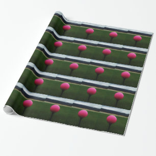 Rosa Golf Boll på en golfbana i bergsområden Presentpapper