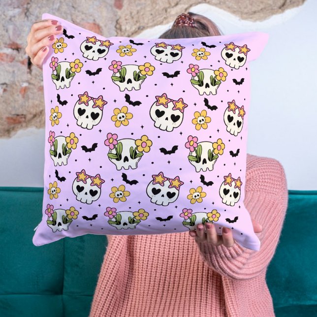 Rosa Gothic Girly Halloween Kudde (Skapare uppladdad)