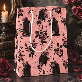 Rosa gotiska kyrkogårdsrosor gravsten