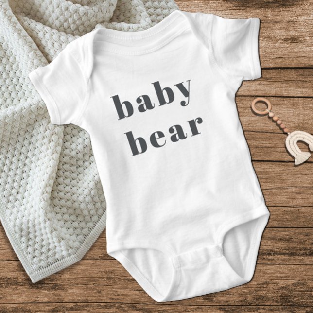 Rosa Grått Boho Typography Girl Grått Baby Bear T Shirt (Skapare uppladdad)