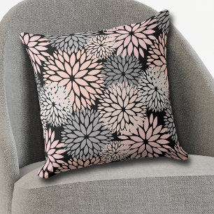 Rosa Grått Dahlia Flower Mönster på Black Kudde