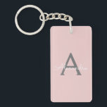 Rosa Grått Modern Script Girly Monogram Namn Nyckelring<br><div class="desc">Nyckelkedja för  Rosa och Grått med enkel Namn-skrift. Det gör perfekten söt 16-årsjubileum,  bröllop,  möhippa,  årsdag,  babydusch eller bachelorette-fest för någon som glam lyxen och chic stilar i kärlek.</div>