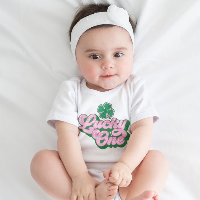 Rosa Grön St. Patricks Day Lucky One Baby T Shirt (Skapare uppladdad)
