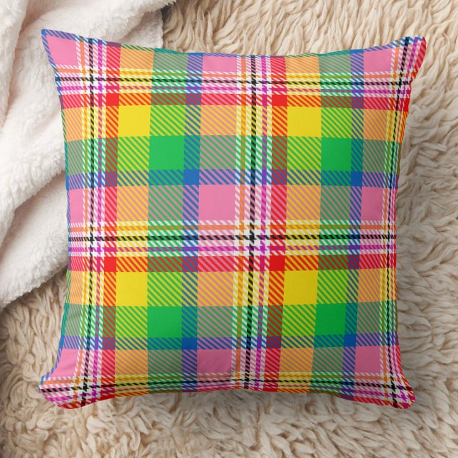 Rosa Grönt Gult Tartan Play Design Kudde (Skapare uppladdad)