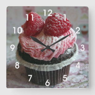 Rosa hallonmuffin fyrkantig klocka