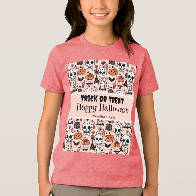 Rosa Halloween Bus eller godis Anpassningsbar Fami T Shirt (Framsida)