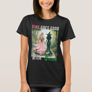 Rosa häxa passar bra med grön Halloween-häxa kvinn T Shirt