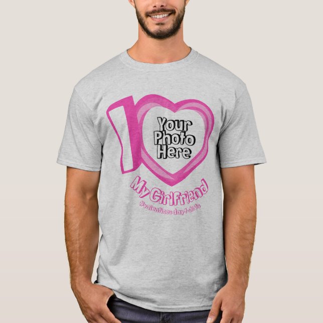 Rosa Heart Photo I kärlek Min flickvän T Shirt (Framsida)
