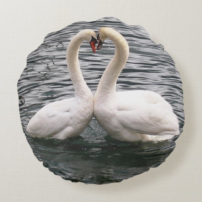 Rosa Heart Round Pillow Rund Kudde (Baksidan)