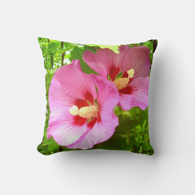 Rosa Hibiscus Throw Cushion Kudde (Framsida)
