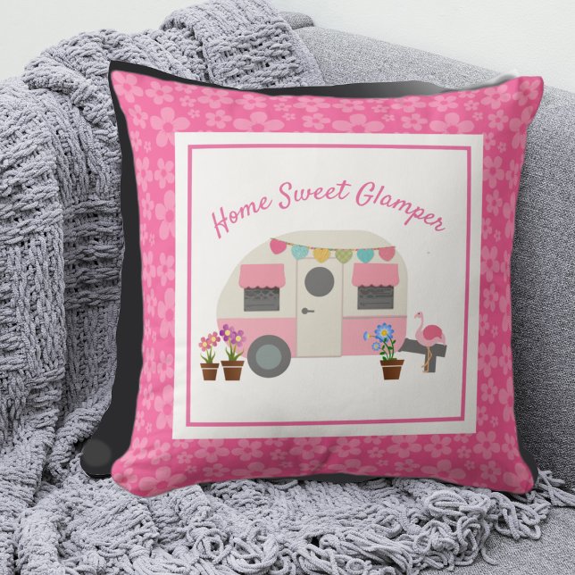 Rosa Home Sweet Glamper Camper Dekorativ kudde (Skapare uppladdad)
