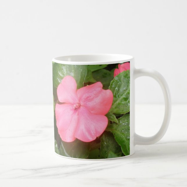 Rosa Impatiens Flowers Mugg (Höger)