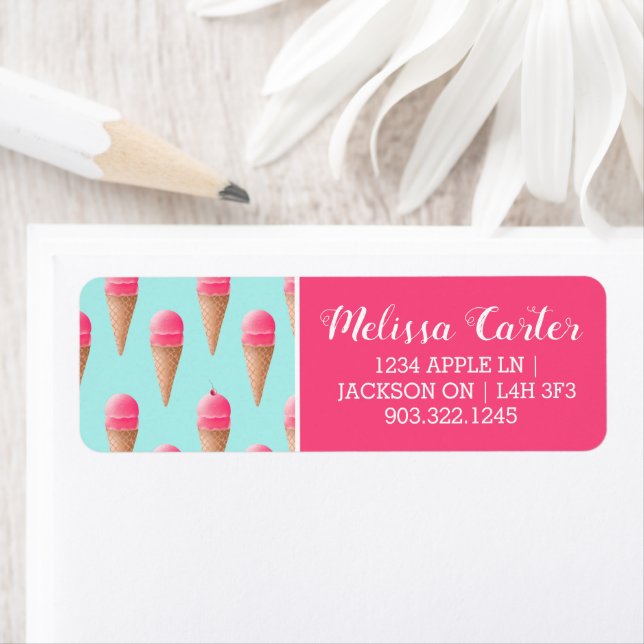Rosa jordgubbsice Cream Cone Mönster, Blue Returadress Etikett (Insitu)