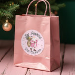 Rosa Julens Vintage Jultomten No Peeking Runt Klistermärke<br><div class="desc">Lägg till en trevlig och lekfull beröring till dina helgdag med våra vackra "Ingen pekting förrän jul"-knappar. De här charmerande klistermärkena är perfekt för att skapar presenter att stå ut och lägga till en upphetsning från extra lagrar till din ge gåva. Vår design har vår viskfärgade utformning av ett Jultomten...</div>