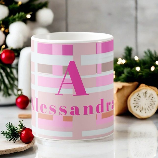 Rosa julklappad monogram  vit modern kaffemugg (Skapare uppladdad)
