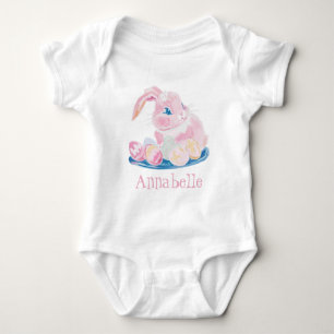 Rosa kanin med påskägg flicknamn vit t shirt